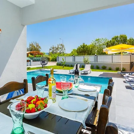 Villa Exclusive Paradise 1 *